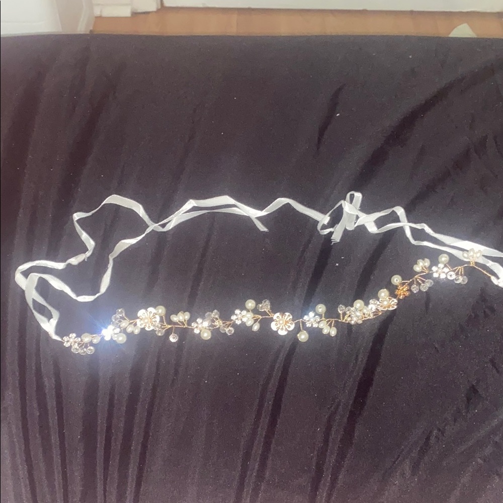 Elegant Floral Pearl Headband